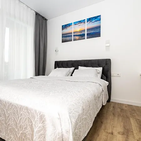 Cohost I Vaivorykste W I Balcony * Palanga